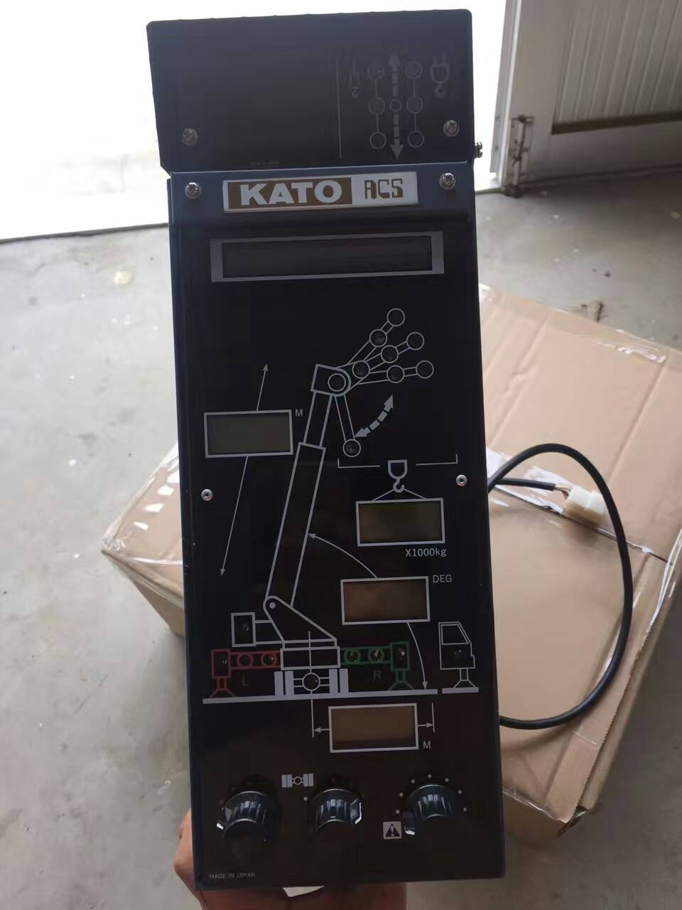 Brand new computers for kato  truck crane .   