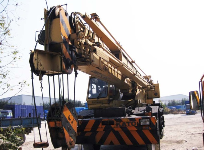 Kato Nk500M Rough Terrain Crane For sale. 